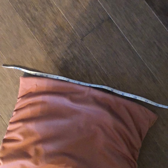 2/40$ ๐ Beautiful salmon form fitting skirt - Picture 6 of 6